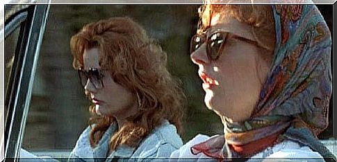 Thelma and Louise driving