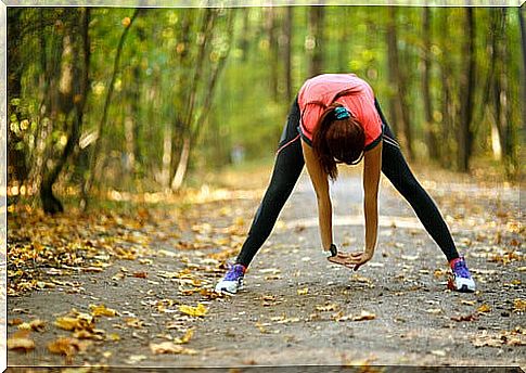 Woman doing sports to improve memory